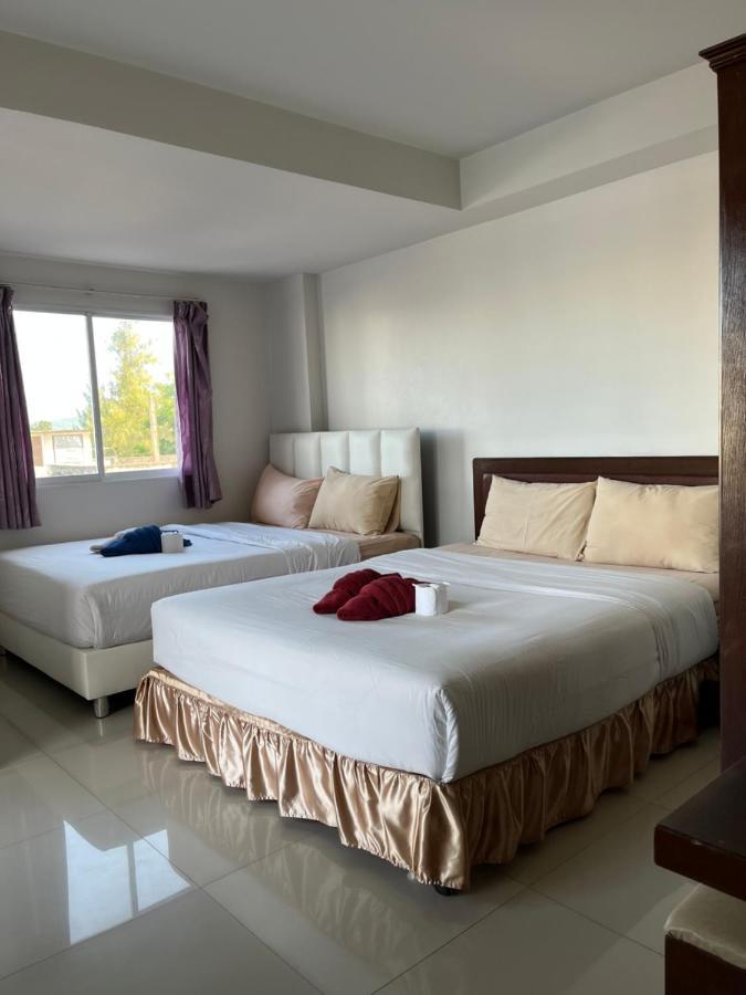 Baanpak Sam Anong Aparthotel Hua Hin Bagian luar foto