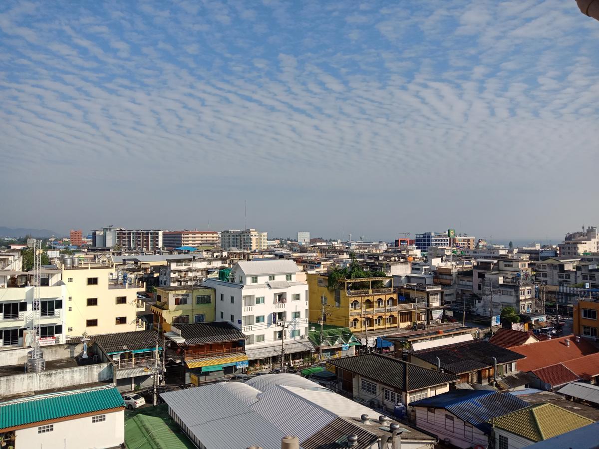 Baanpak Sam Anong Aparthotel Hua Hin Bagian luar foto
