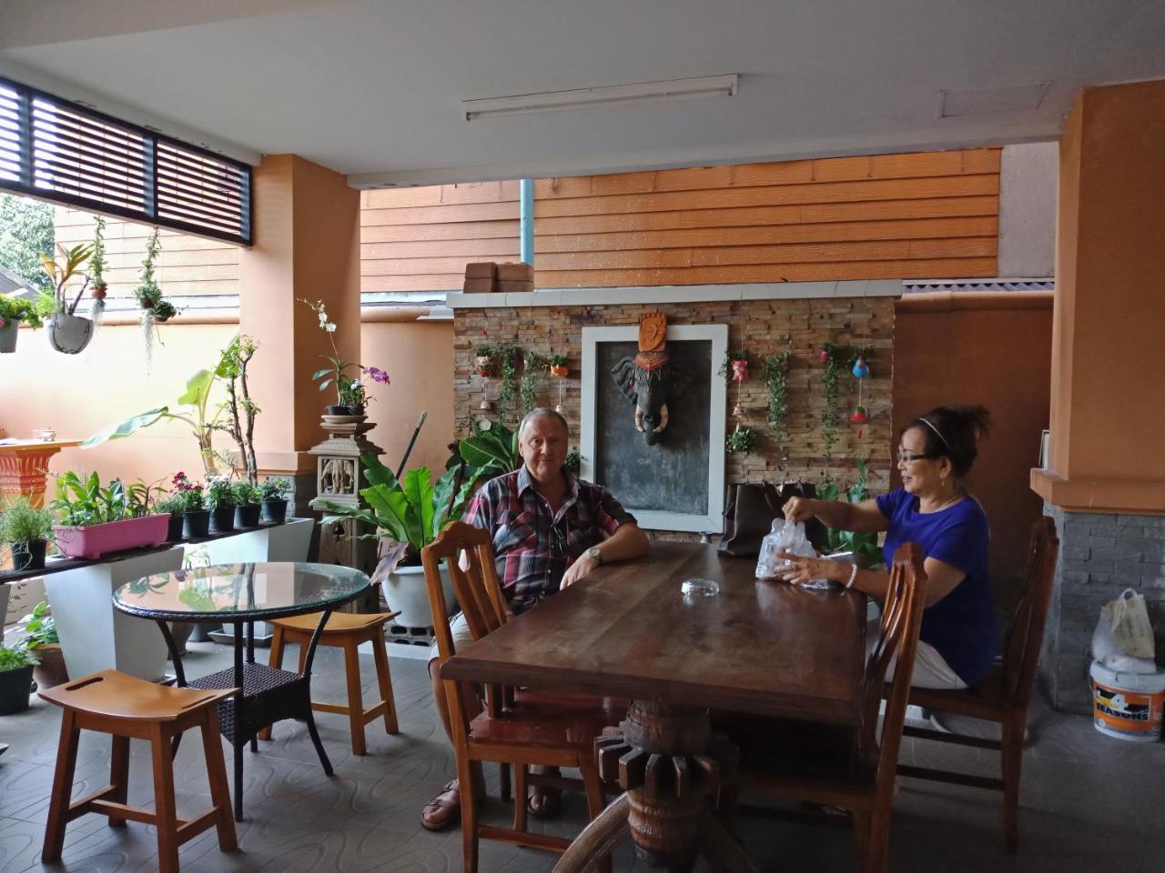 Baanpak Sam Anong Aparthotel Hua Hin Bagian luar foto
