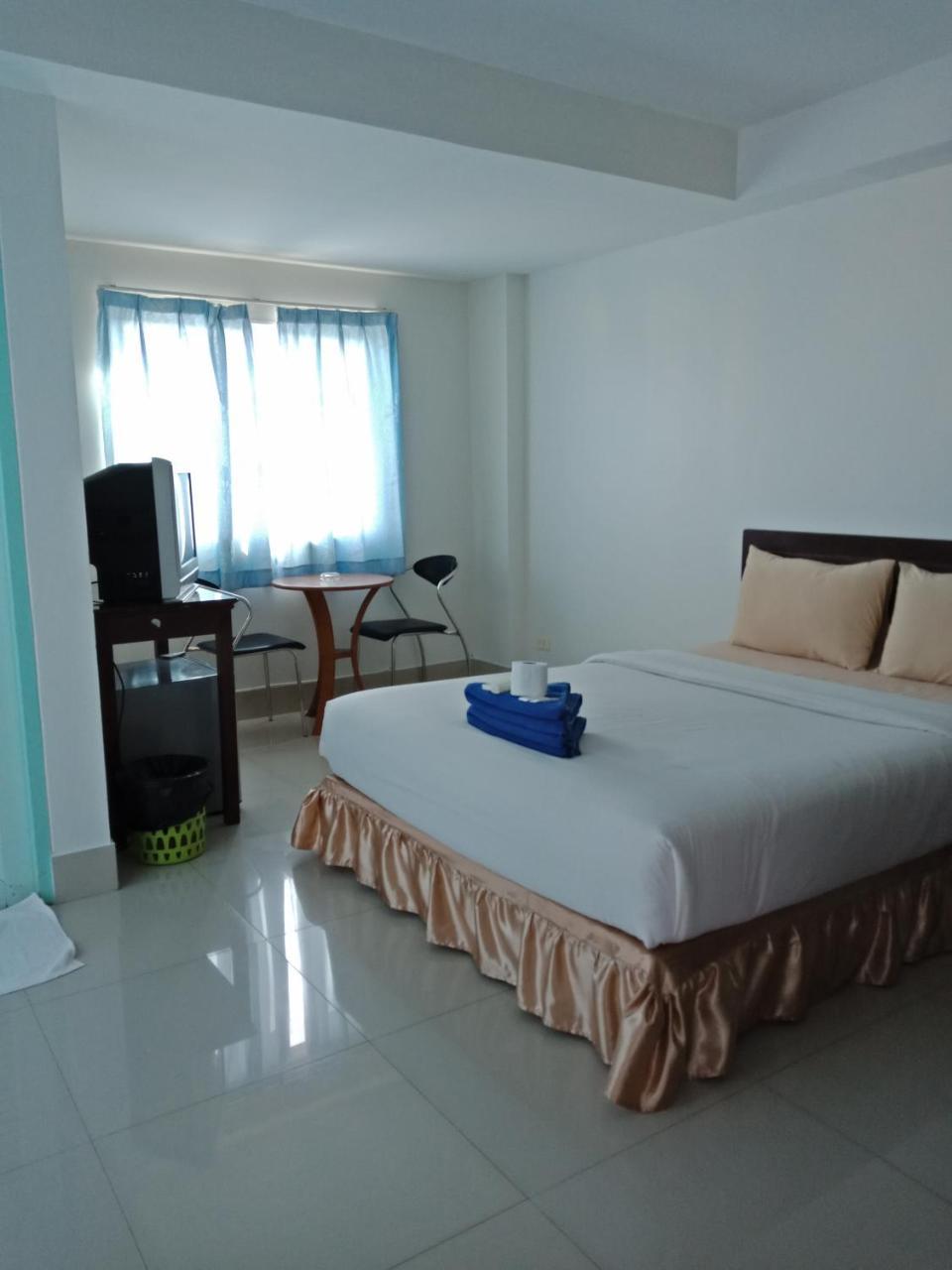 Baanpak Sam Anong Aparthotel Hua Hin Bagian luar foto